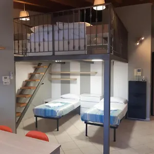 https://casa-cervi-quartiano.it-lombardy.com