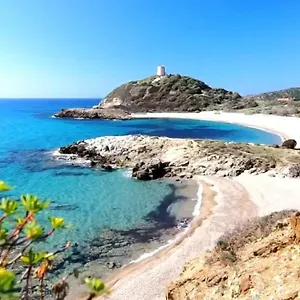 https://appartamento-a-pula-vicino-al-mare.in-sardinia.net